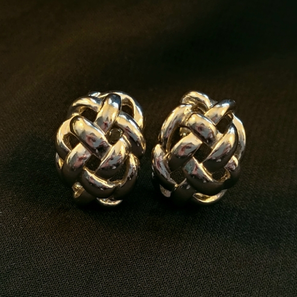 Vintage KJL Silver Basket Weave Earrings - Picture 2 of 3